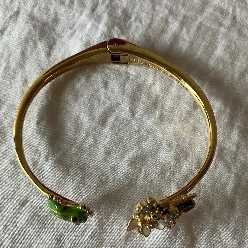 Kate Spade:Multi-Stone Frog& Flower HingedCuff Bracelet- Gold Tone-Missing stone - Picture 11 of 16